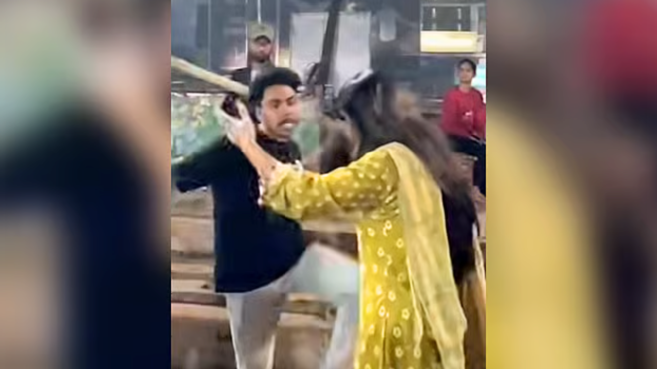 টিএসসিতে লাঠি হাতে তেড়ে আসা তরুণ, গাজীপুর হত্যা মামলার প্রধান আসামি